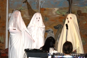 Die Geister - Aufnahmen vom 28.3.2009 - Aula Wilhelminenschule
