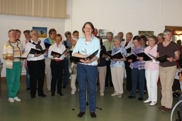Unser gemischte Chor im Haus am Klostergarten am 2.5.2011