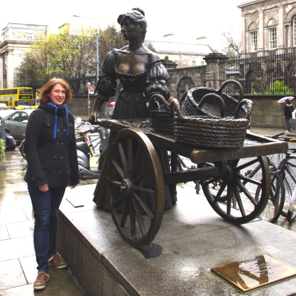 2012 - Besuch bei Molly Malone in Dublin