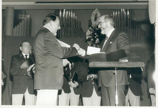 1984 - Bundeschorleiter Höhne und Vorsitzender Rudolf Schulze im Kieler Schloss (Stimmt Jahr? Anlass?
